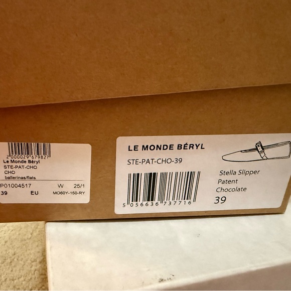 Le Monde Beryl Women's Black Loafers - Picture 4 of 5